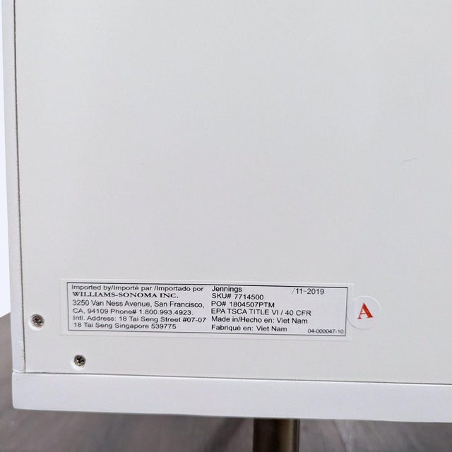 2010s Pottery Barn Teen Jennings Modern White 6-Drawer Dresser With Brass Legs For Sale - Image 5 of 9