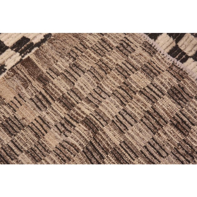 Cream Nazmiyal Collection Modern Central Asian Rug For Sale - Image 8 of 9