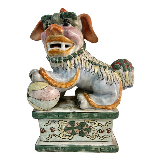 Vintage Famille Verte Chinoiserie Porcelain Foo Dog Guardian Lion With Ball For Sale