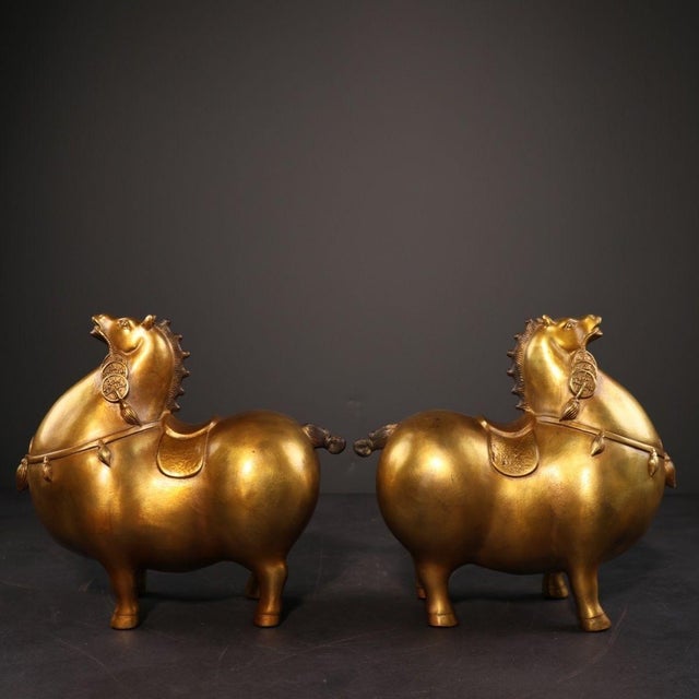 Traditional Pair of Vintage Bronze "Money Horse" Sculptures With Coin Accents For Sale - Image 3 of 8