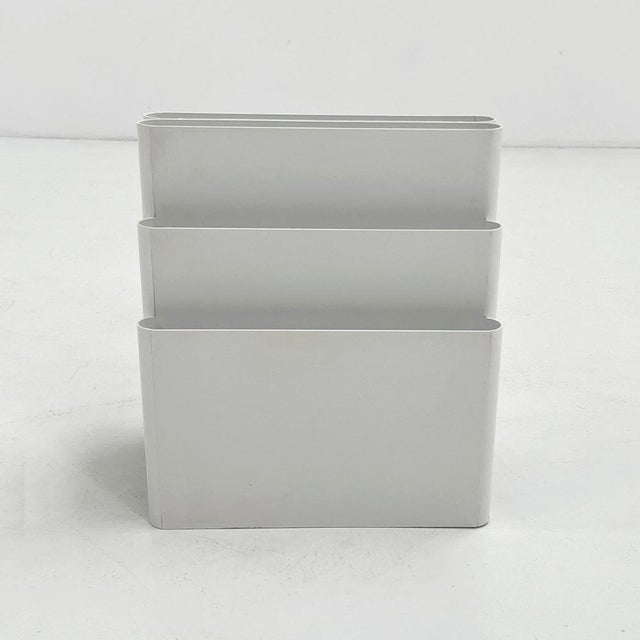 Modern White Magazine Rack by Giotto Stoppino for Kartell, 1970s For Sale - Image 3 of 6