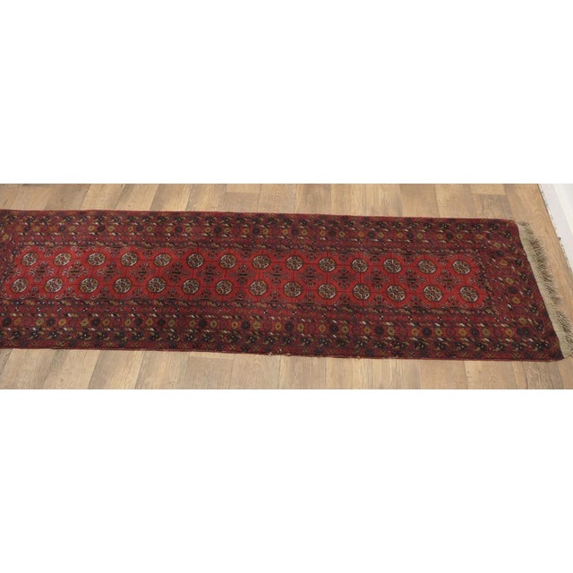 Vintage Traditional Pattern Wool 10ft Rug Runner A superb looking piece dating from around 1930 and it has a lovely colour...