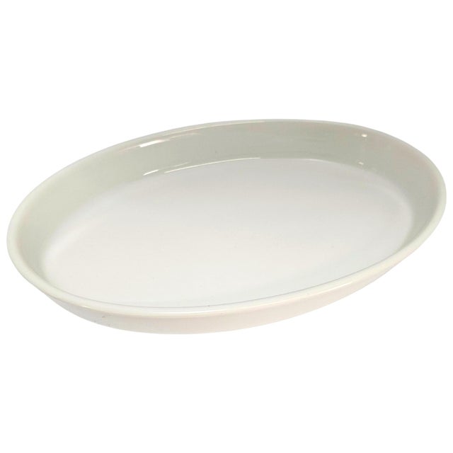 Late 20th Century Vintage French Apilco Heavy White Porcelain Oval Gratin Baker, 14.5 Inch For Sale - Image 5 of 10