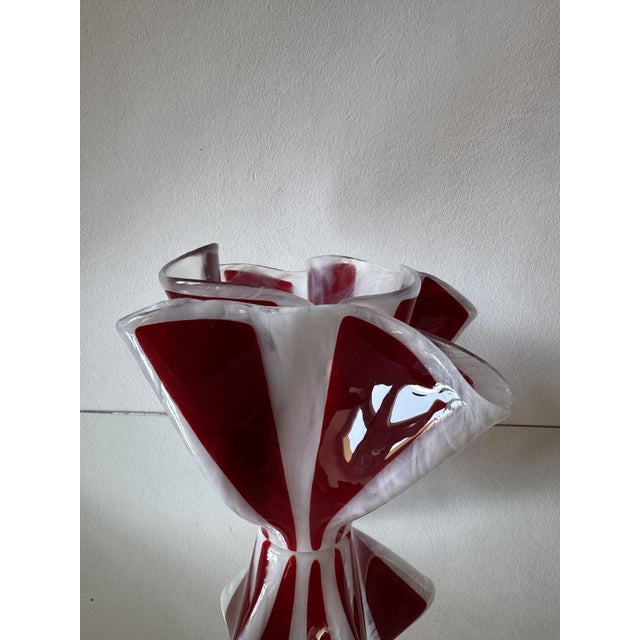 Mid-Century Modern Italian Sculptural Red and White Murano Glass Vase, 1960s For Sale - Image 9 of 18