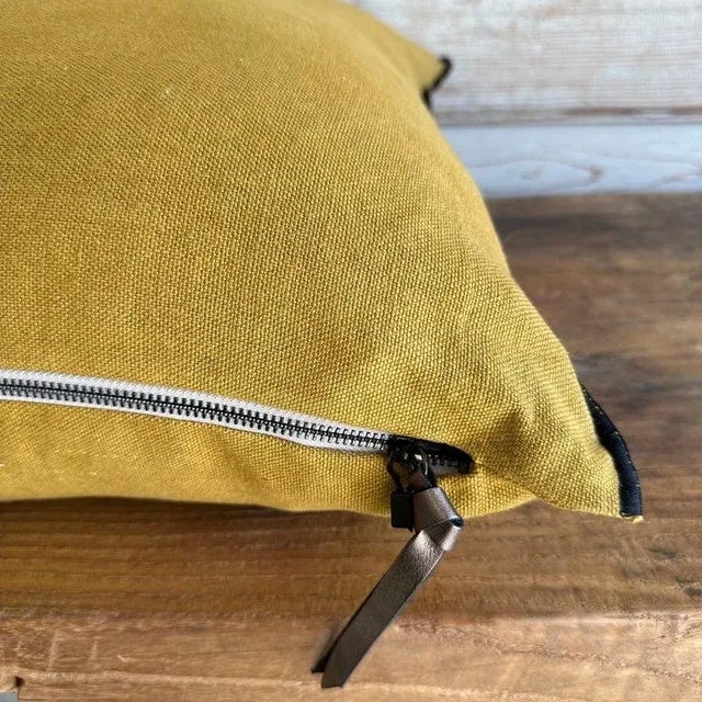 Mid-Century Modern French Stone Washed Linen Accent Pillow For Sale - Image 3 of 7