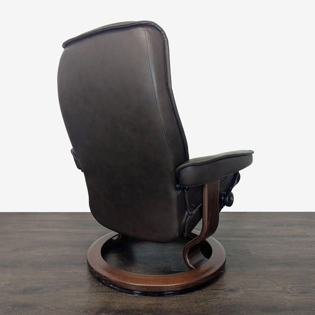 Stressless Ekornes Lounge Chair With Ottoman – Dark Brown Leather & Wood Base For Sale - Image 10 of 13