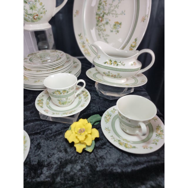 1970s 1970s Royal Doulton Tonkin China, Set for 4 - 25 Pieces For Sale - Image 5 of 9