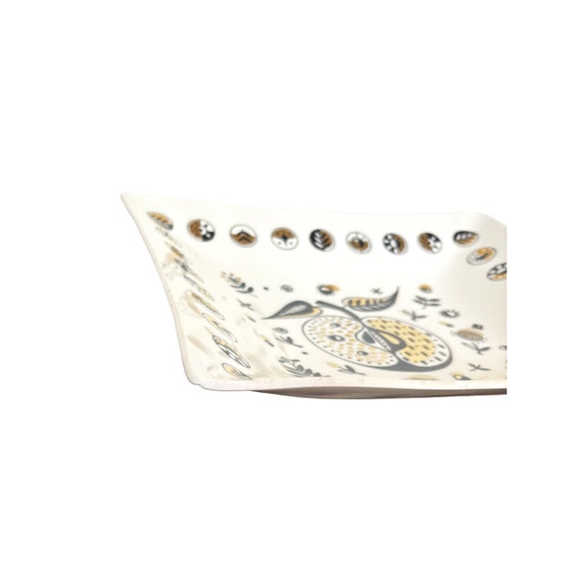 Vintage Georges Briard "Forbidden Fruit" Glass Serving Tray For Sale In Charleston - Image 6 of 9