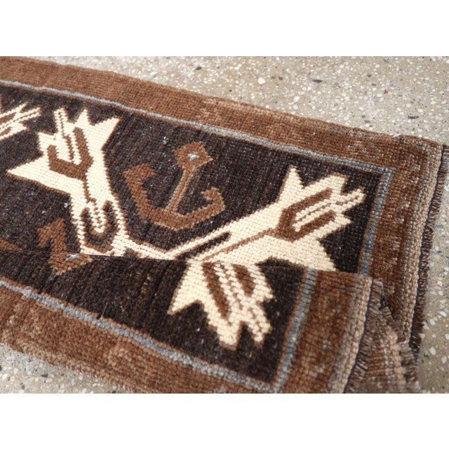 Textile Galerie Shabab Collection Mid-20th Century Turkish Anatolian Throw Rug For Sale - Image 7 of 8