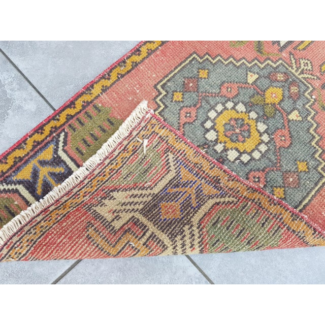 Farmhouse 1950s Pale Orange Rug For Sale - Image 3 of 11