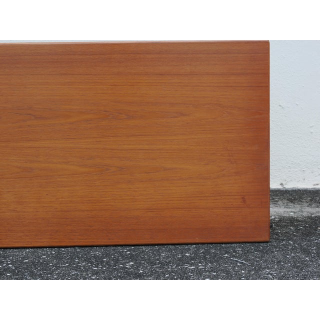 1970s Teak Rolling Side Table With Shelf, Attributed Brdr. Furbo For Sale In Tampa - Image 6 of 10