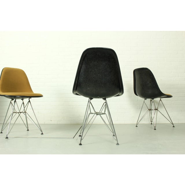 Herman Miller Yellow DSR Dining Chairs by Charles & Ray Eames for Herman Miller, 1960s, Set of 4 For Sale - Image 4 of 13