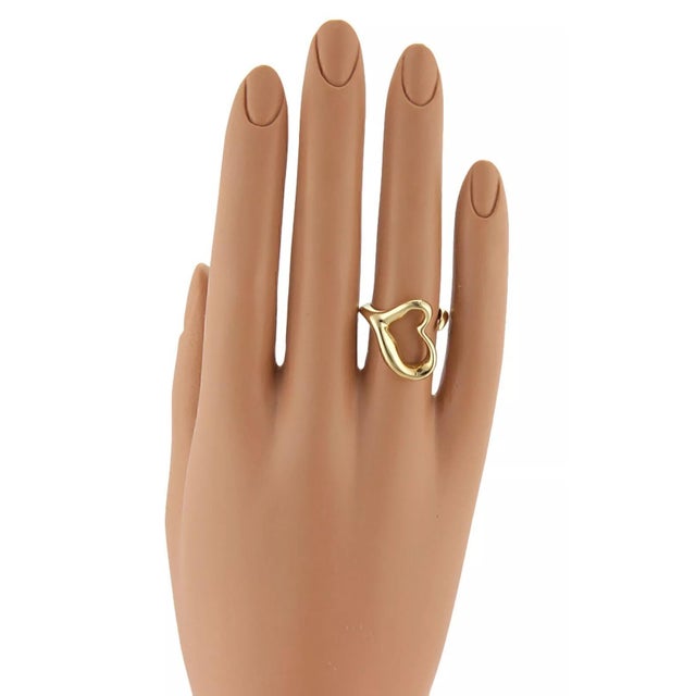 Late 20th Century Tiffany & Co. Elsa Peretti Open Heart 18k Yellow Gold Curved Ring, Size 5 For Sale - Image 5 of 5
