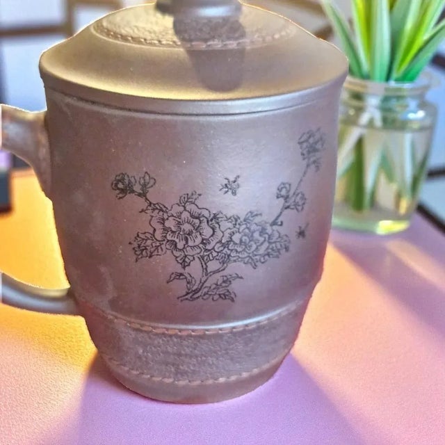 Brown 1990s Handmade Yixing Tea Cups With Lids in Box - Diaoyutai State Guesthouse Gift For Sale - Image 8 of 18