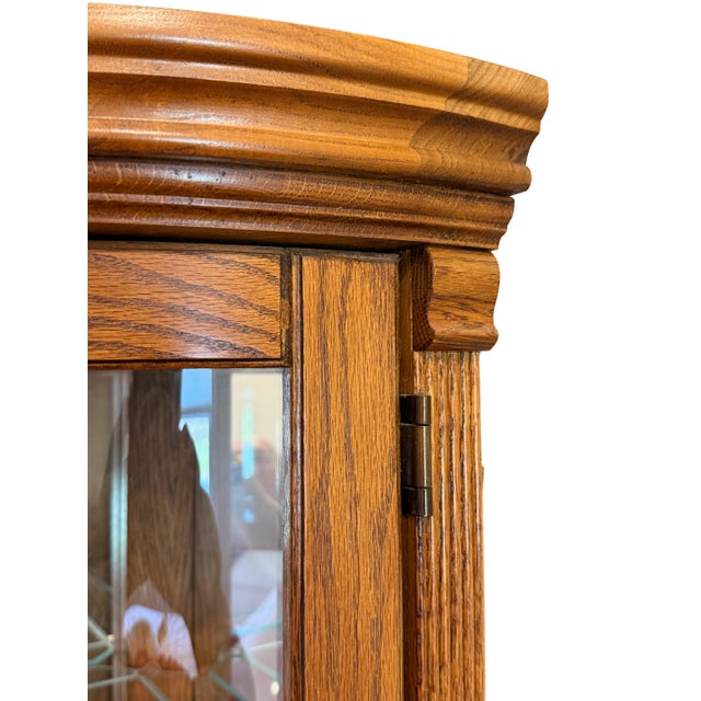 1980s Classic Oak Corner Curio Cabinet - Lighted Glass Display, 4 Glass + 2 Wood Shelves, Excellent Condition For Sale - Image 10 of 14
