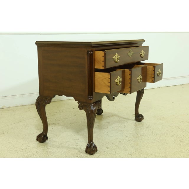 Brown Kittinger Cw-19 Colonial Williamsburg Mahogany Lowboy For Sale - Image 8 of 11