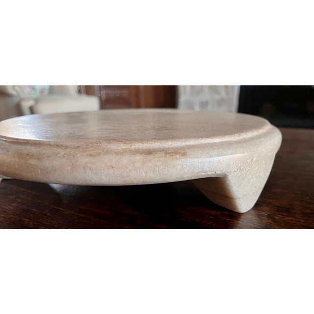Late 20th Century Late 20th Century Natural Unpolished White Marble Footed Plateau/Riser/Cheese Board For Sale - Image 5 of 13