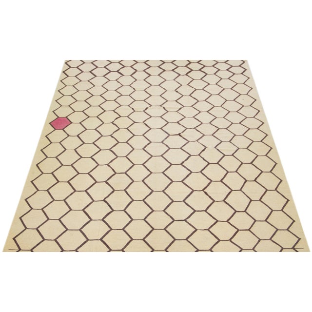 Contemporary 2020s Contemporary Beige Turkish Kilim Wool Rug With Geometric Design For Sale - Image 3 of 7