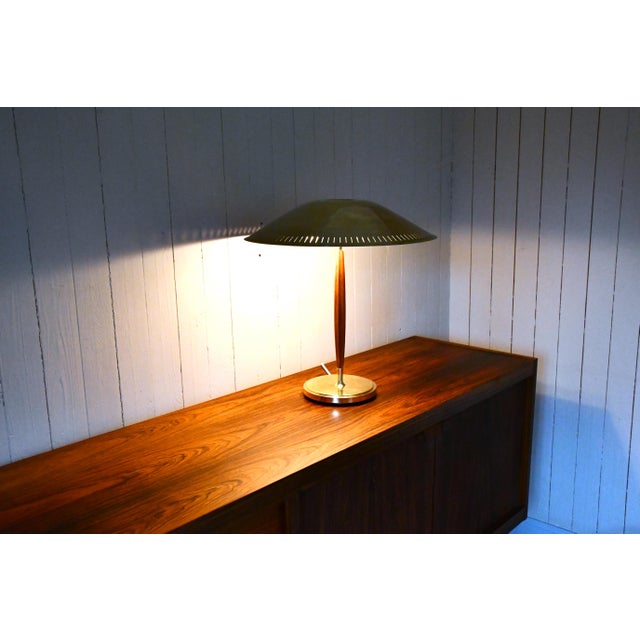 1940s Large Swedish Modern Brass and Beech Table Lamp by Harald Notini for Böhlmarks Lampfabrik Ab, 1940s For Sale - Image 5 of 17