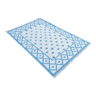 Handmade Cotton Vegetable Dyed Sky Blue and White Star Patterned Diamond Rug - 8'x10' For Sale