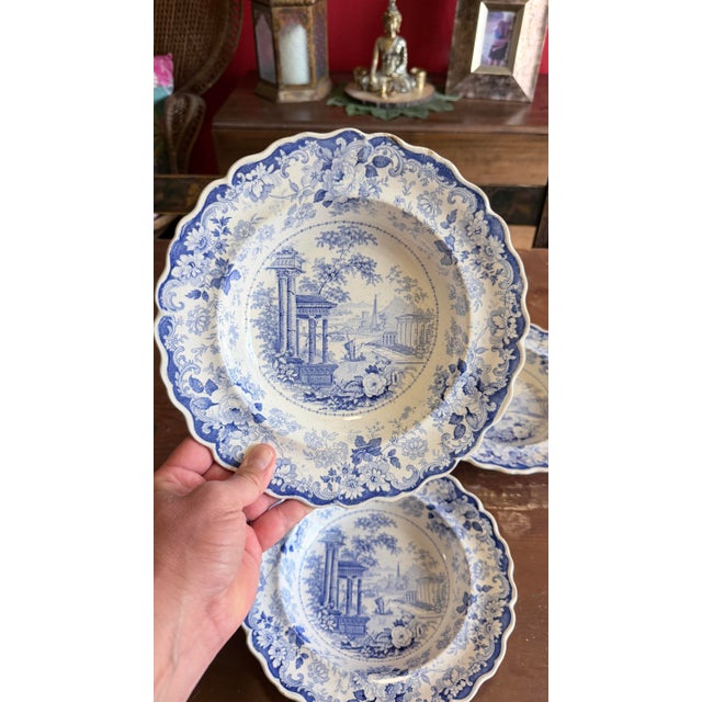 Early 19th Century Antique Staffordshire Blue Transfer "Corinthian" Pattern Soup Bowls, Set of Three, Circa 1820s–1840s For Sale - Image 5 of 12