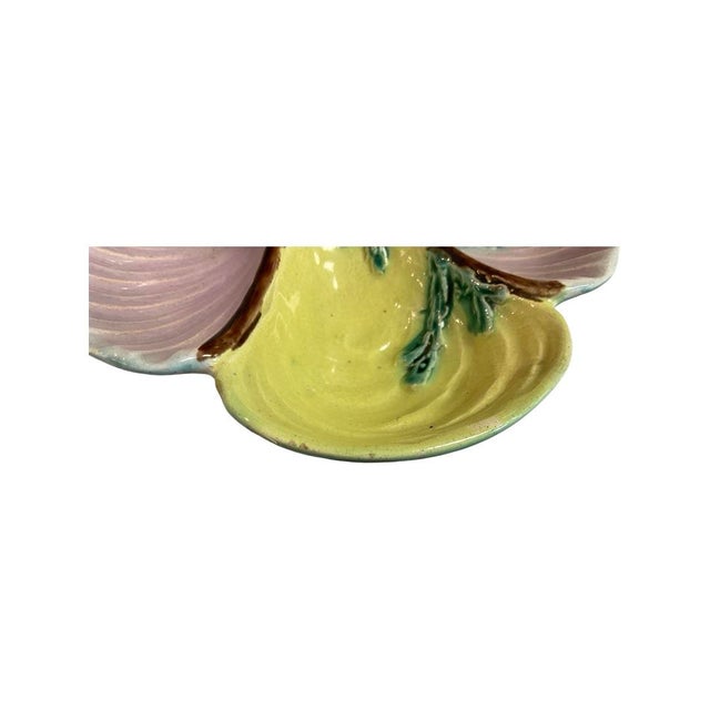 Late 19th Century Lavender and Yellow Shell 4-Compartment Majolica Dish For Sale In Austin - Image 6 of 8