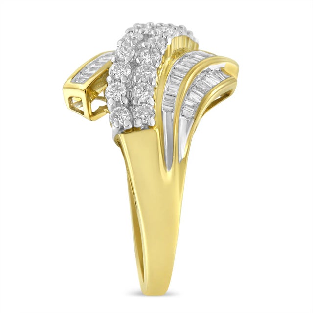Early 21st Century 10K Yellow Gold 1.0 Cttw Round & Baguette Cut Diamond 64 Stone Bypass Style Channel Set Modern Statement Ring - Size 6 For Sale - Image 5 of 7