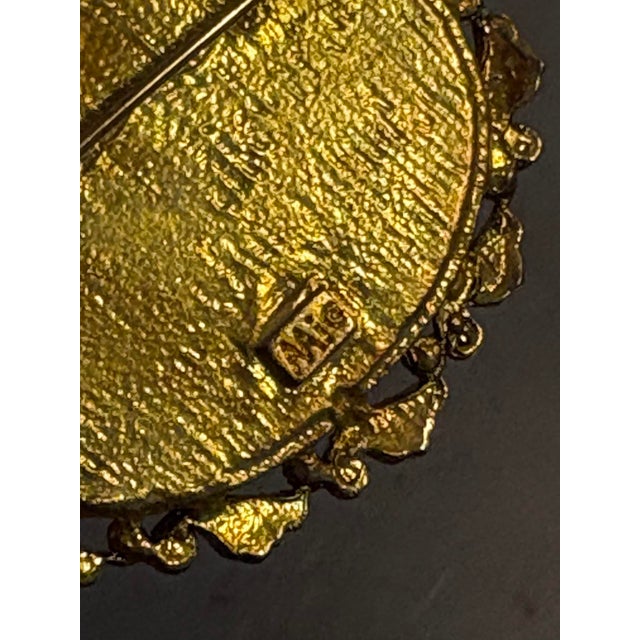 Victorian Gold Tone/Blue/White Cameo Brooch For Sale - Image 3 of 4