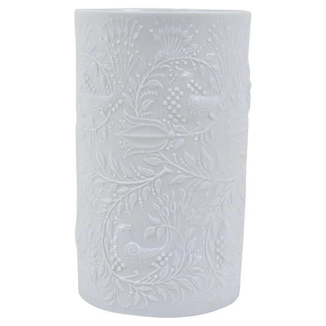 White Relief Up Art Porcelain Vase by Bjorn Wiinblad for Rosenthal Studio-Line, 1960s For Sale