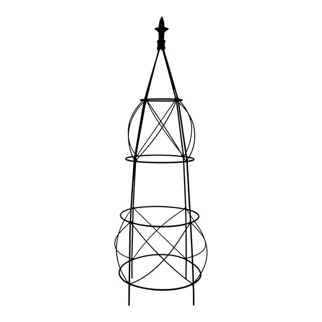 1980s Vintage French Art Deco Fleur De Lis Garden Topiary Trellises Frame. For Sale