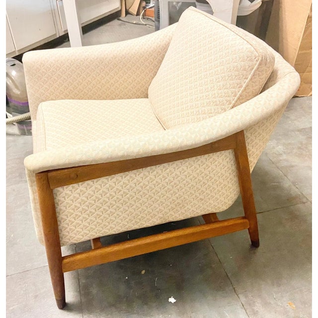Mid-Century Modern Cream Accent Chair by Folke Ohlsson for Dux For Sale - Image 3 of 8