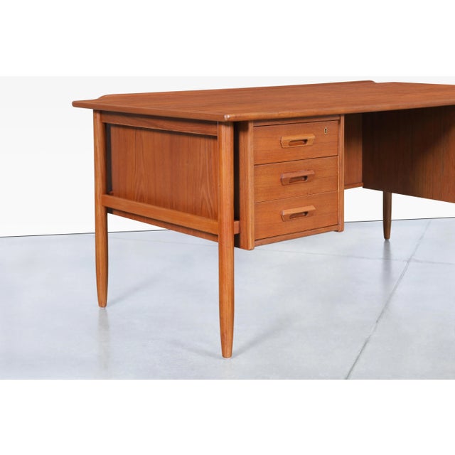 Mid-Century Modern Scandinavian Modern Teak Executive Desk by Goran Strand for Lelangs Mobelfabrik For Sale - Image 3 of 12