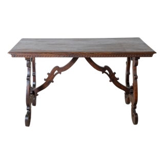 Early 18th Century Italian Fratino Table in Walnut, Umbrian Origin For Sale