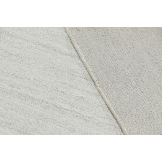 Cream Rug & Kilim’s Oversized Textural Rug in Solid White and Silver-Gray Striae For Sale - Image 8 of 8