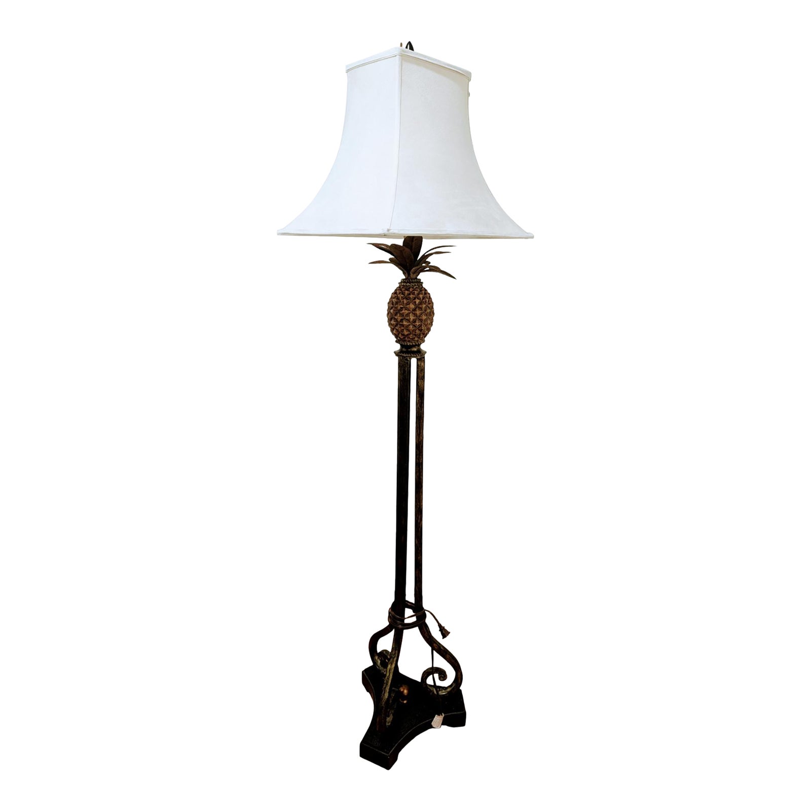 フロアスタンド Vintage antique pineapple floor stunned Vintage Pineapple Floor Lamp Faux Bronze & Iron Colored