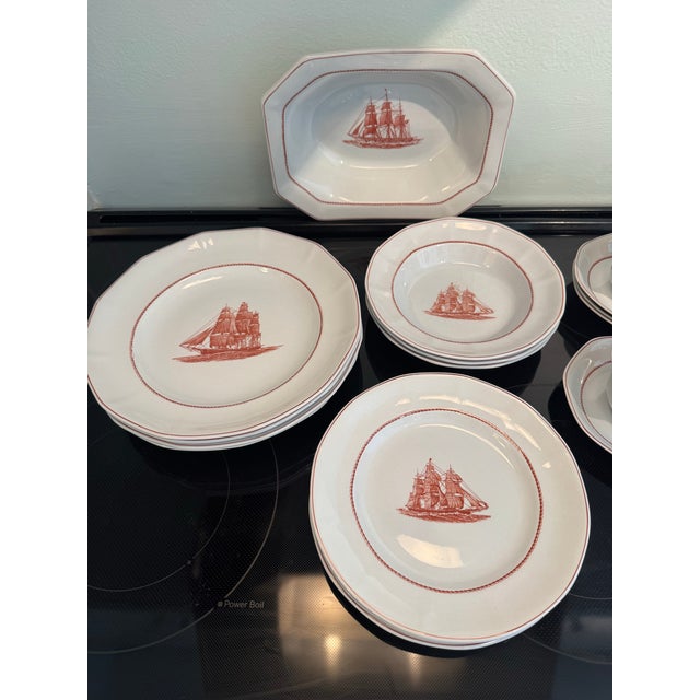 Wedgwood Late 20th Century Wedgwood Flying Cloud Ann McKim Georgetown Collection England - Set of 21 For Sale - Image 4 of 12
