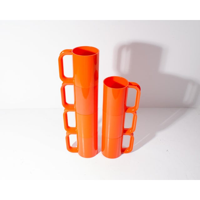 1960s Orange Melamine Stackable Mugs, Set of 7 by Massimo Vignelli for Heller For Sale - Image 5 of 6