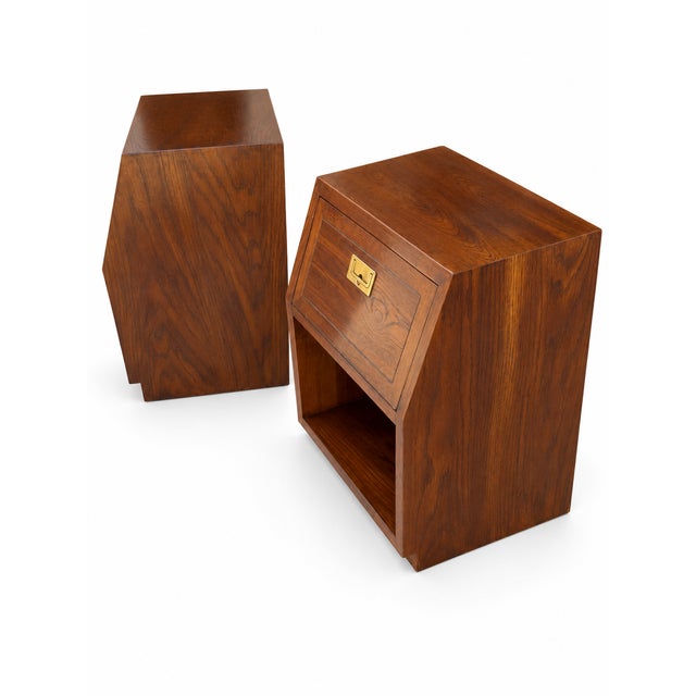 Pair of Vintage Henredon Campaign-Style Nightstands, Attributed For Sale - Image 4 of 9