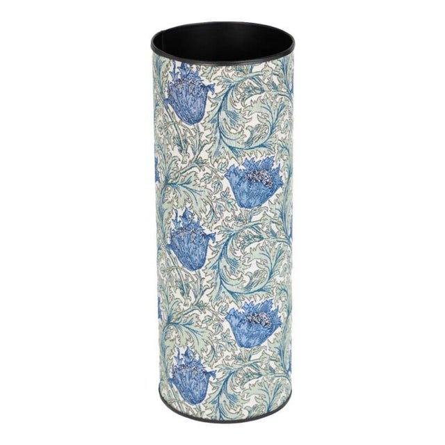 An exquisite addition to any setting, this stylish umbrella stand is constructed from durable metal and covered in Hines'...