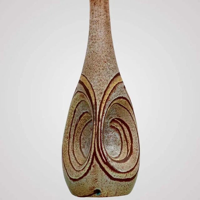 Accolay Ceramic Lamp with Brown Decoration on Background of Crisp Yellow and Cream Glaze, France, 1960s For Sale - Image 4 of 5