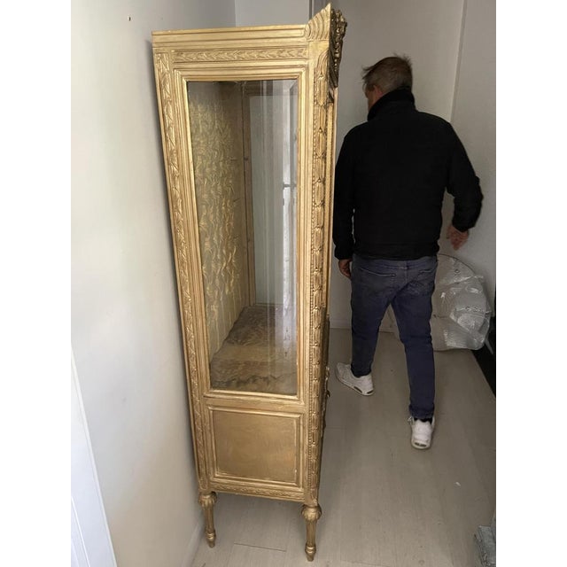 Mid-Century Baroque Carved Wooden Display Cabinet with Tufted Interior, 1980s For Sale - Image 10 of 16