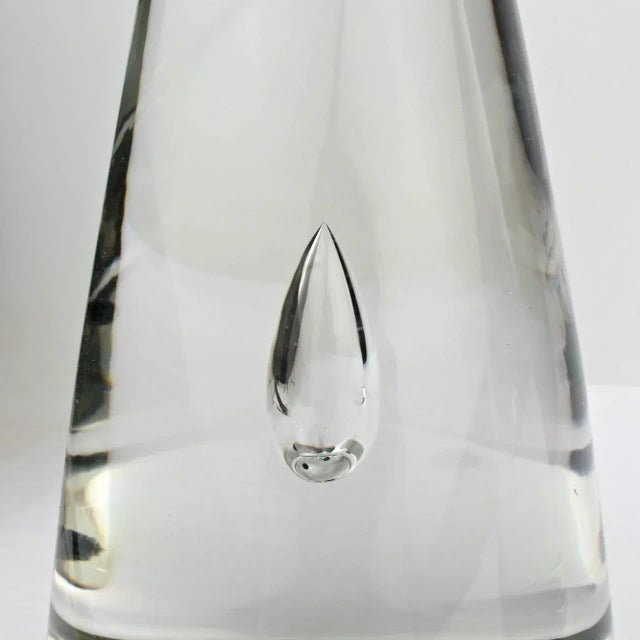 Barbini Near Alfredo Barbini Murano Glass Cones / Obelisks with Captured Bubbles - A Pair For Sale - Image 4 of 10