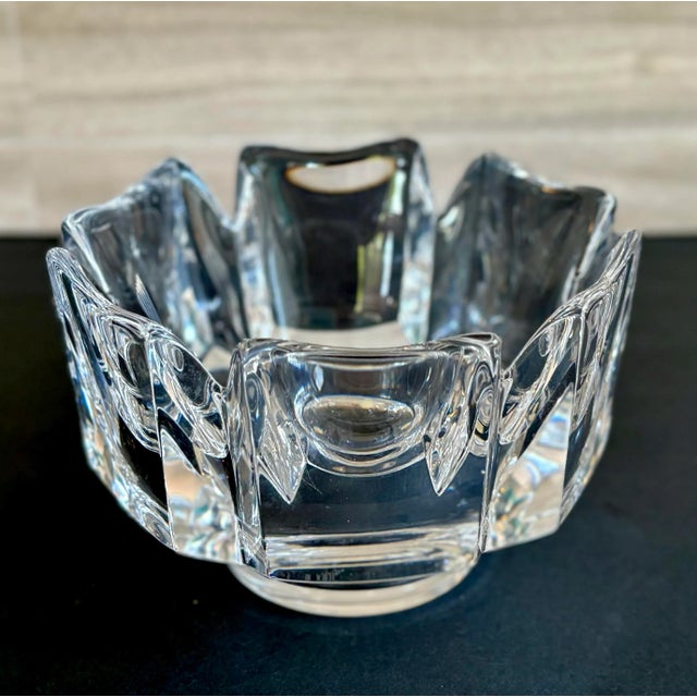 Mid-Century Modern Vintage Orrefors Corona Bowl Made in Sweden, Signed Scandinavian Glass Decor 1970s – Crystal Art Glass – Mid Century Modern Decor For Sale - Image 3 of 9
