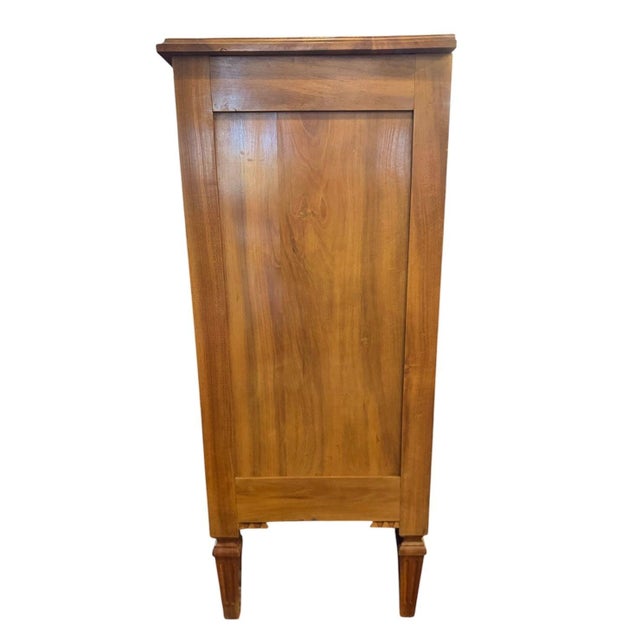 French Early 20th Century Louis XVI Chest of Drawers With Inlaid Details For Sale - Image 3 of 7