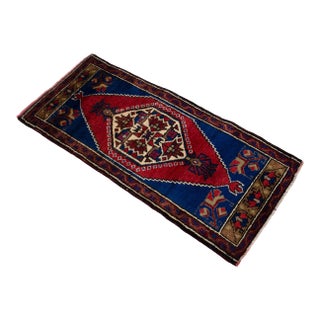 Vintage Small Rug Hand Made Mat Turkish Rug Enrty Decor Bath Mat- 1′8″ × 3′9″ For Sale