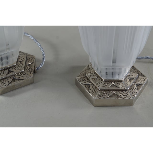 Silver French Art Deco Table Lamp by Pierre d'Avesn Lorrain Daum 1920s France - A Pair For Sale - Image 8 of 13