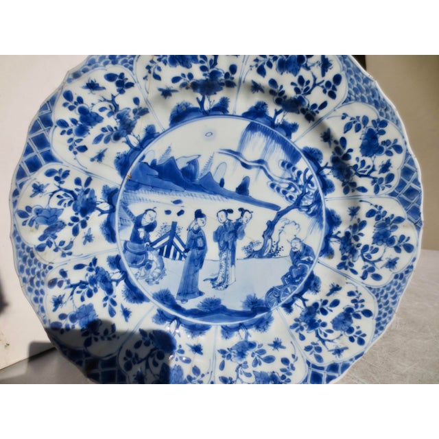 Chinese Blue and White Plate, Late Kangxi Circa 1700 For Sale - Image 9 of 13