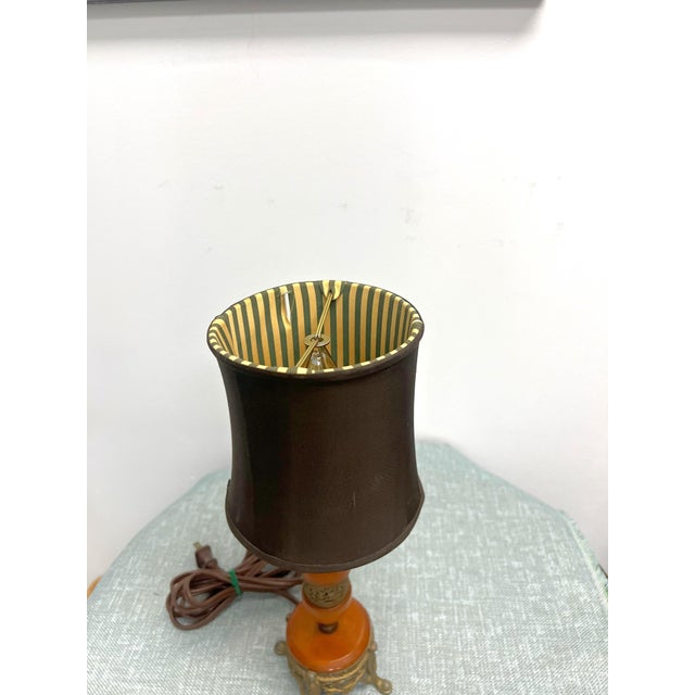 Antique Butterscotch Bakelite Table Lamp For Sale - Image 4 of 9