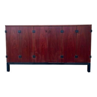 Mid Century Sideboard Credenza by Milo Baughman for Directional. Circa 1960s For Sale