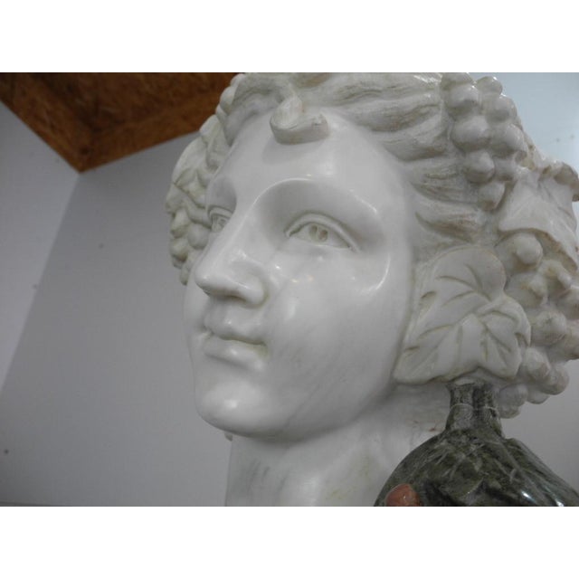 Stone Unknown, Bust of Goddess Ariadne Holding Grapes, Carrara Marble For Sale - Image 7 of 18
